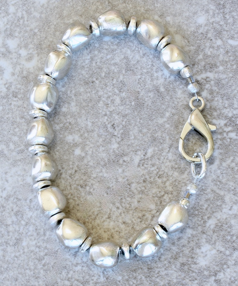 Pewter Near Rounds 13-Bead Bracelet with Polished Hematite Discs and a Silver Lobster Clasp